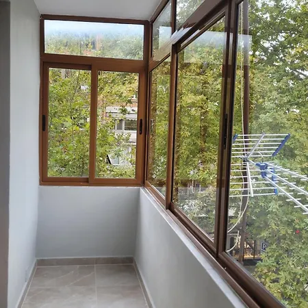 Cozy 2 Bedroom In Myslym Shyri טיראנה