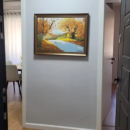 Cozy 2 Bedroom In Myslym Shyri טיראנה