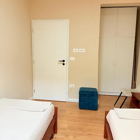 شقة Cozy 2 Bedroom In Myslym Shyri تيرانا