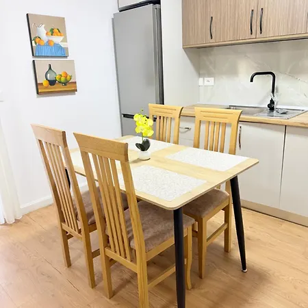 Cozy 2 Bedroom In Myslym Shyri